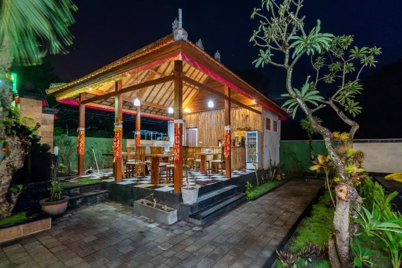 ペンション Villa Cempaka Lembongan