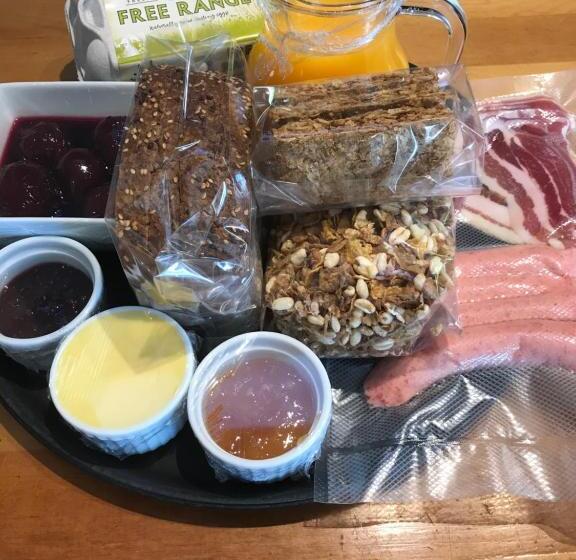 مبيت وإفطار Shy Cottage And Studio