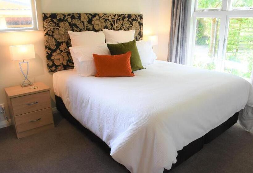 مبيت وإفطار Shy Cottage And Studio