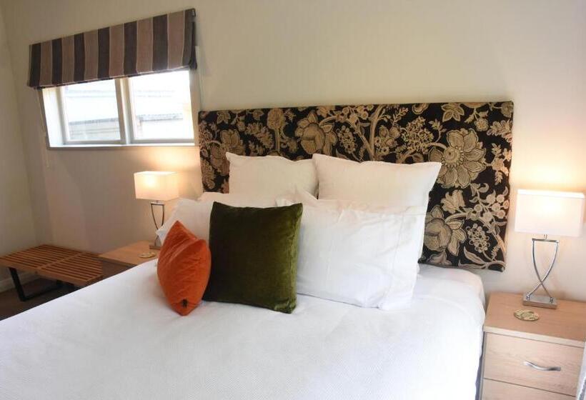 مبيت وإفطار Shy Cottage And Studio