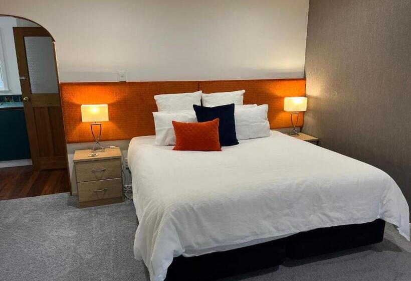 مبيت وإفطار Shy Cottage And Studio