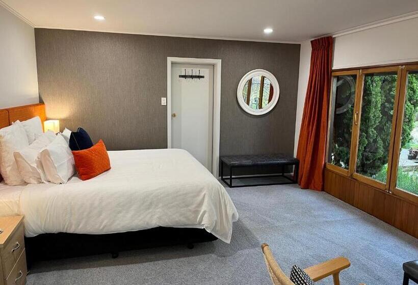 مبيت وإفطار Shy Cottage And Studio