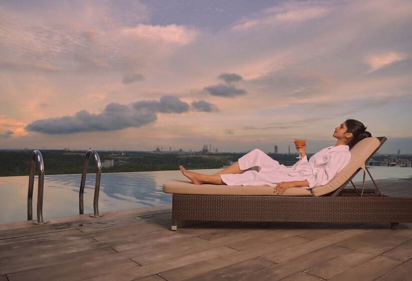 בית מלון כפרי Four Points By Sheraton Kochi Infopark