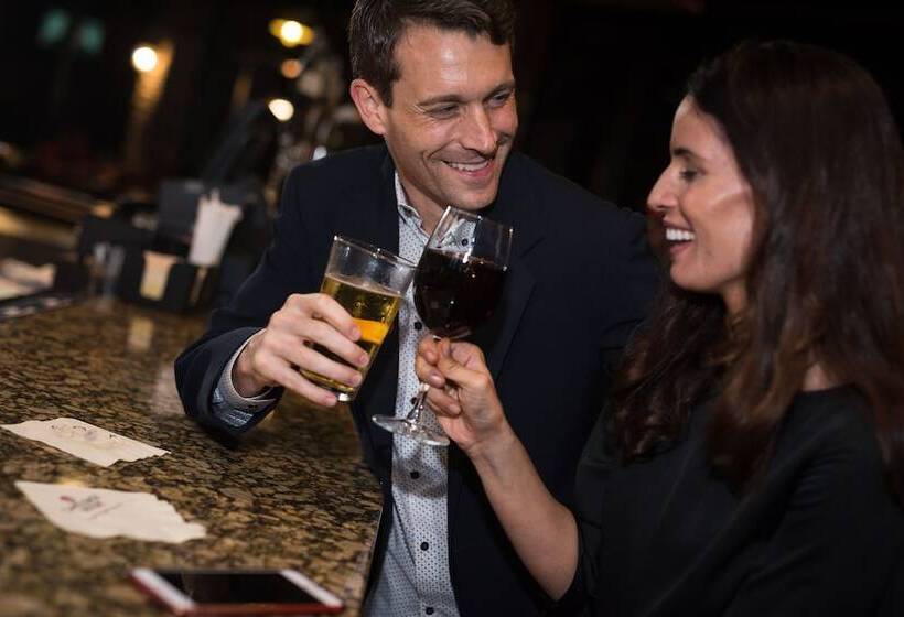 בית מלון כפרי The Kartrite Resort & Indoor Waterpark