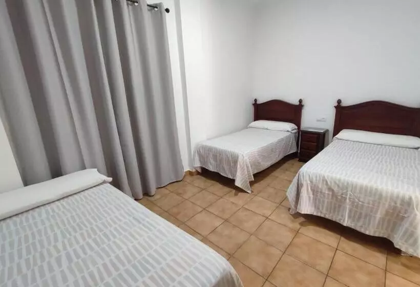 ペンション Hostal Mellizo