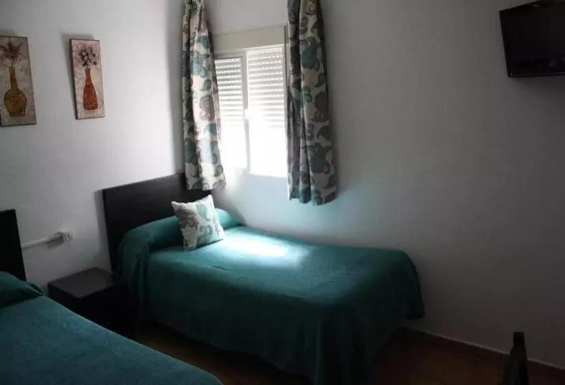 ペンション Hostal Mellizo