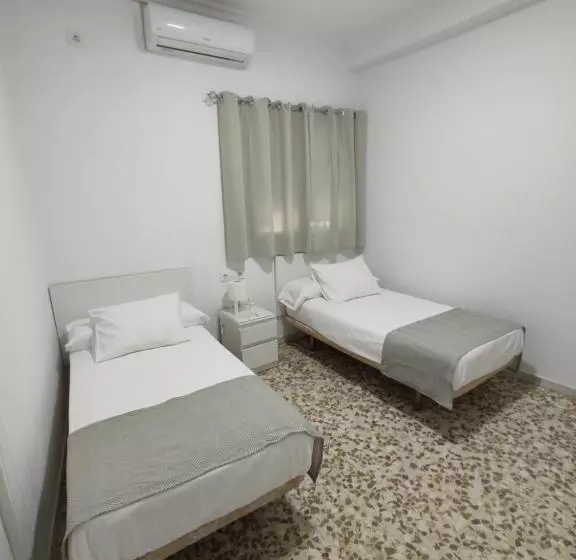 ペンション Hostal Mellizo