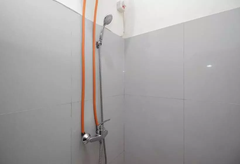 Majatalo Reddoorz @ Meruya 2