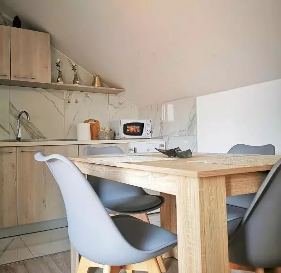 Apartman Ananas Banja Luka Centar Bolnica Besplatan Parking