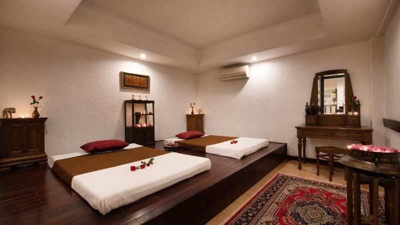 هتل Mane Colonial Classic