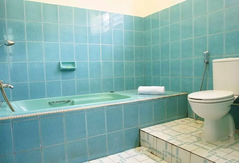 هتل Oyo 236 Penginapan Rumah Hijau