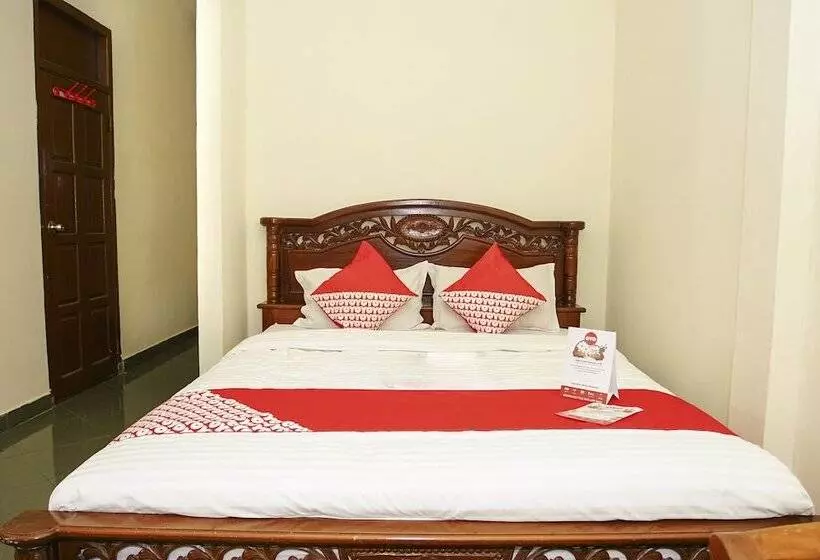 هتل Oyo 236 Penginapan Rumah Hijau