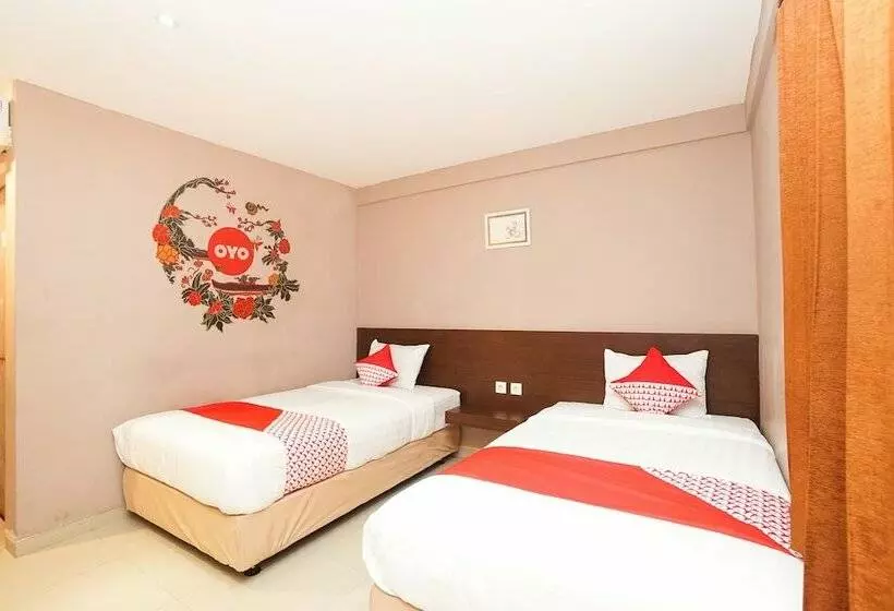 ホテル O 98 Residence Near Petra Christian University