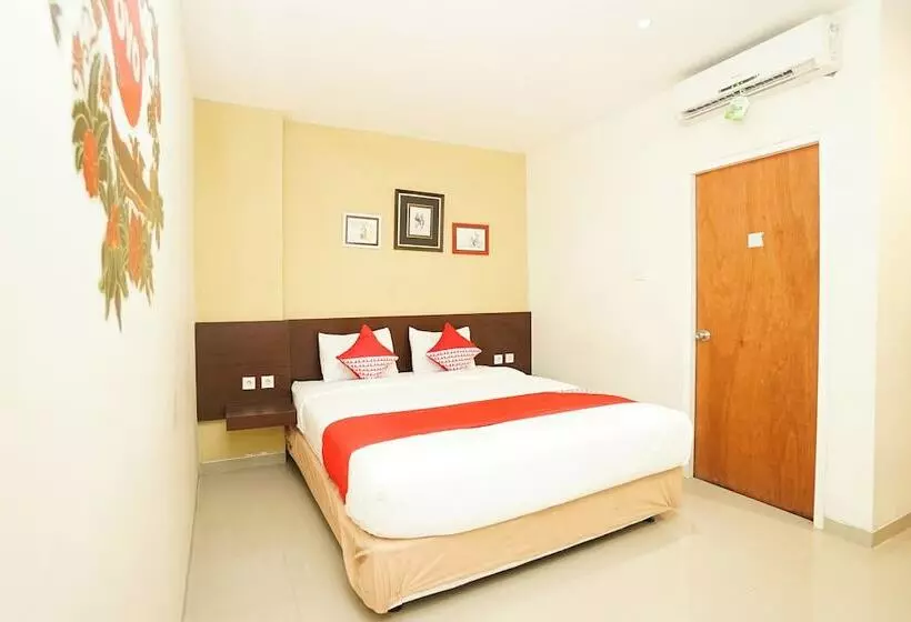 ホテル O 98 Residence Near Petra Christian University
