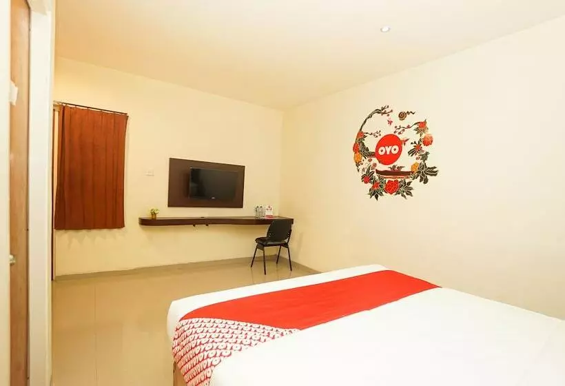 ホテル O 98 Residence Near Petra Christian University