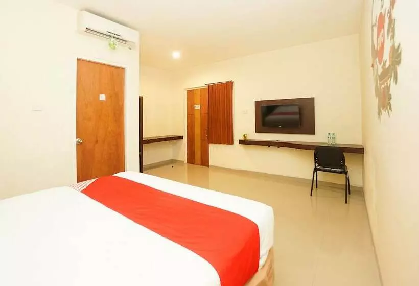 ホテル O 98 Residence Near Petra Christian University