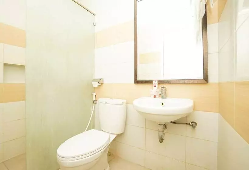 ホテル O 98 Residence Near Petra Christian University