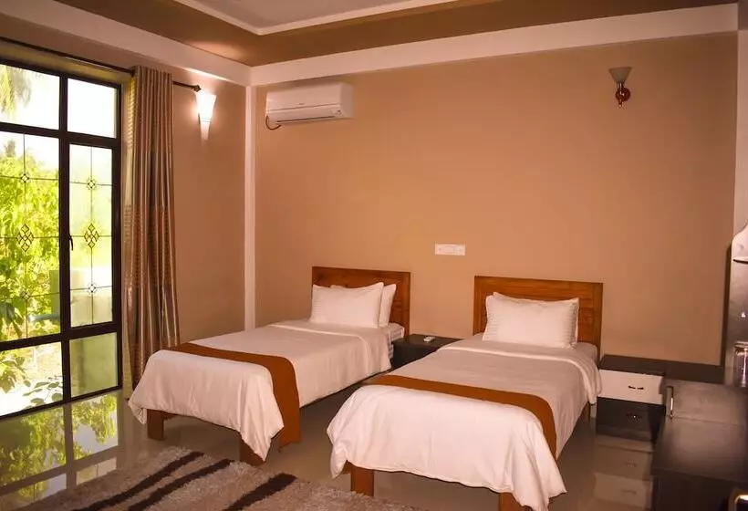 پانسیون Calyx Grand Fuvahmulah