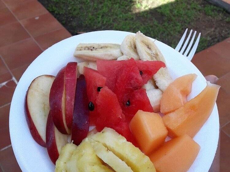 پانسیون Las Vibras Hostel