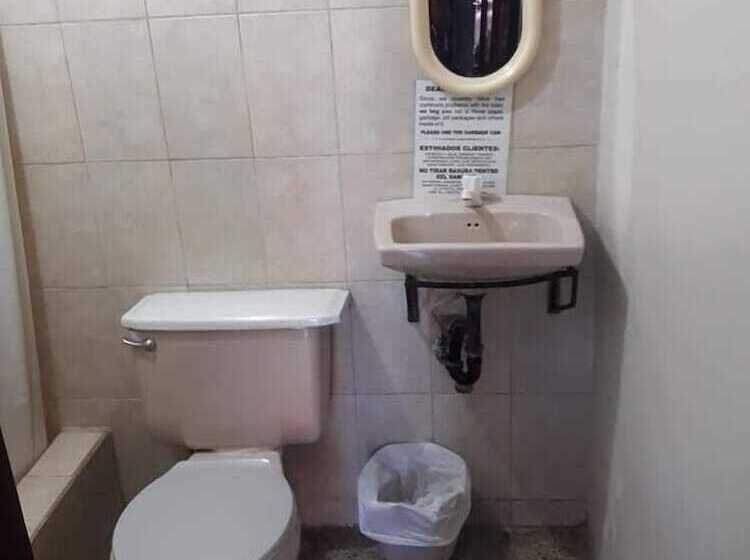 پانسیون Las Vibras Hostel