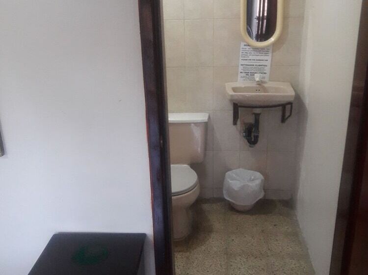 پانسیون Las Vibras Hostel