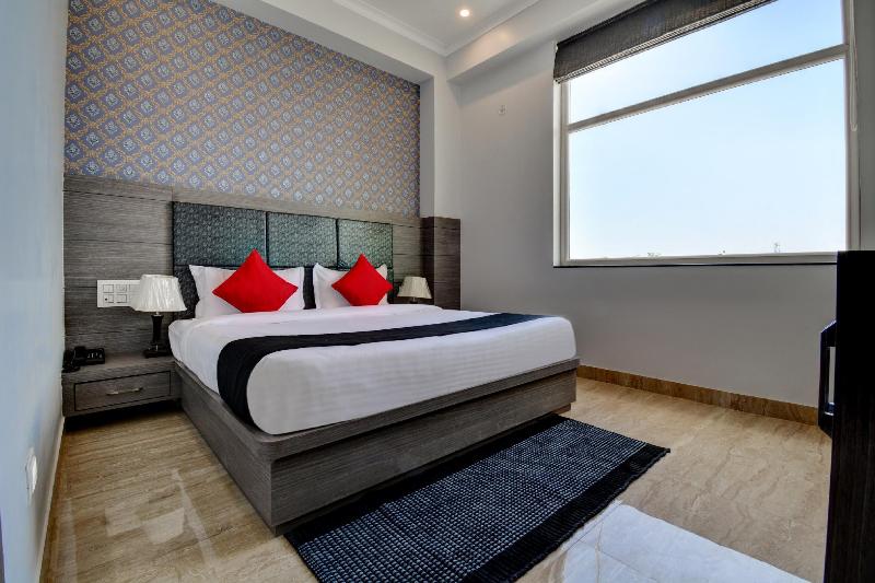 Fotos del hotel Capital O 22318 Hotel Grand Anshul:  6