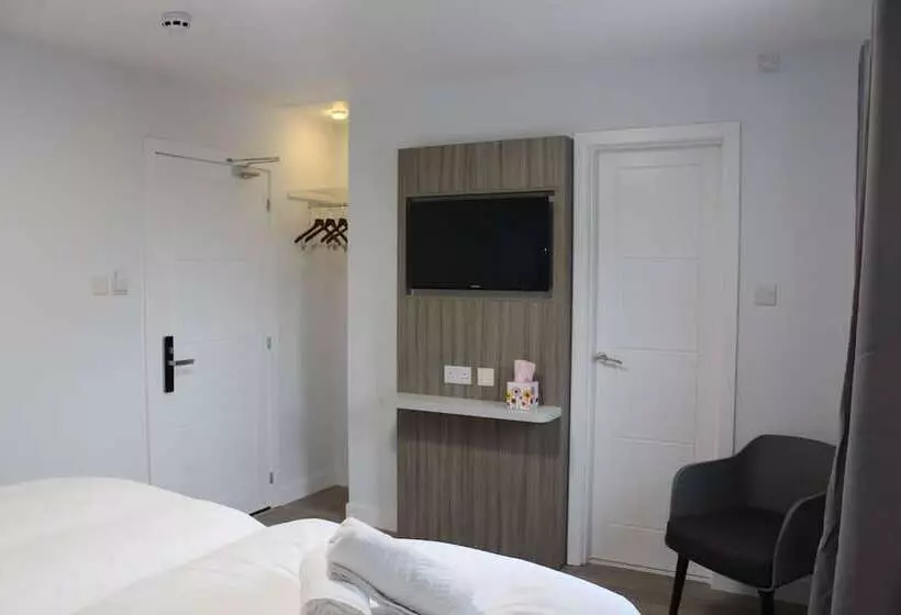 Sky Nights Hotel London Heathrow