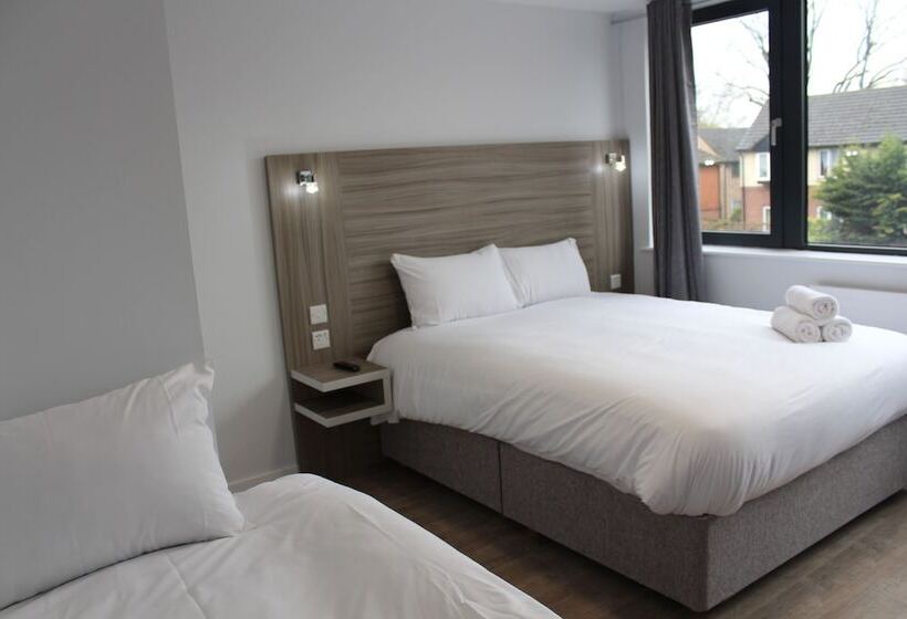 Sky Nights Hotel London Heathrow