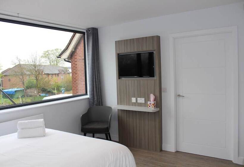 Sky Nights Hotel London Heathrow