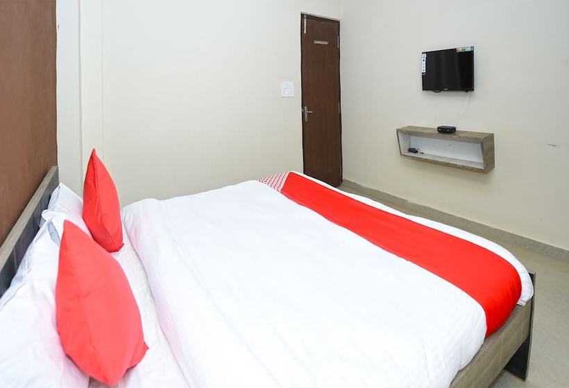 Oyo 23218 Hotel Laxmi Vridhi