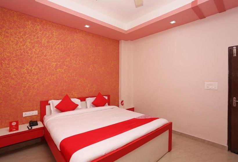Oyo 23218 Hotel Laxmi Vridhi