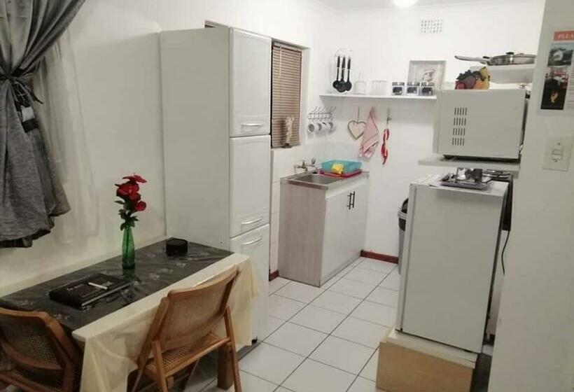 הוסטל Garden Route Stay