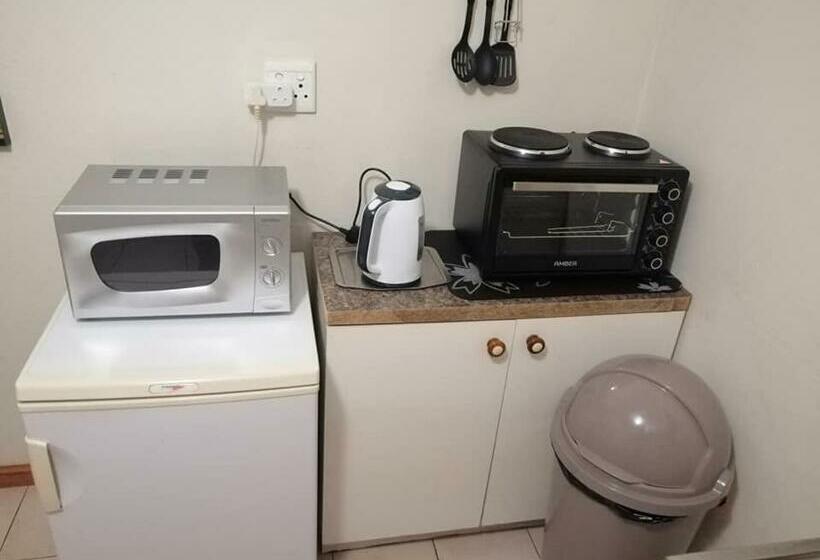 הוסטל Garden Route Stay