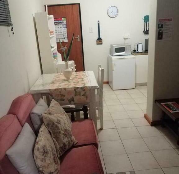 הוסטל Garden Route Stay