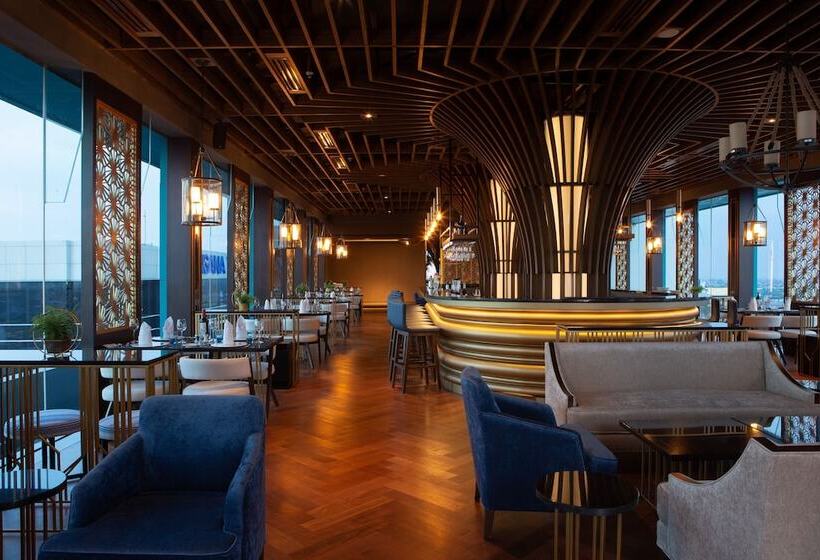 Avenzel Hotel & Convention Cibubur