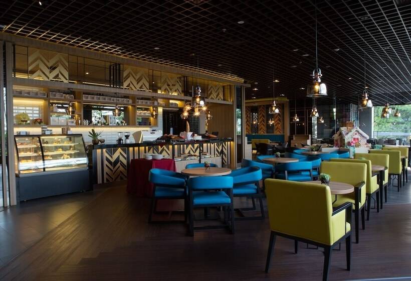 Avenzel Hotel & Convention Cibubur