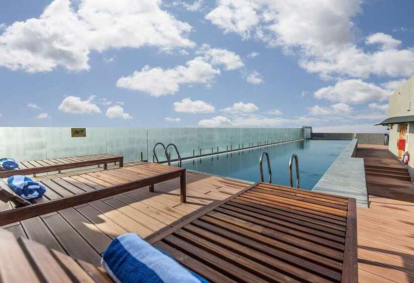 Hotel Doubletree By Hilton Ahmedabad