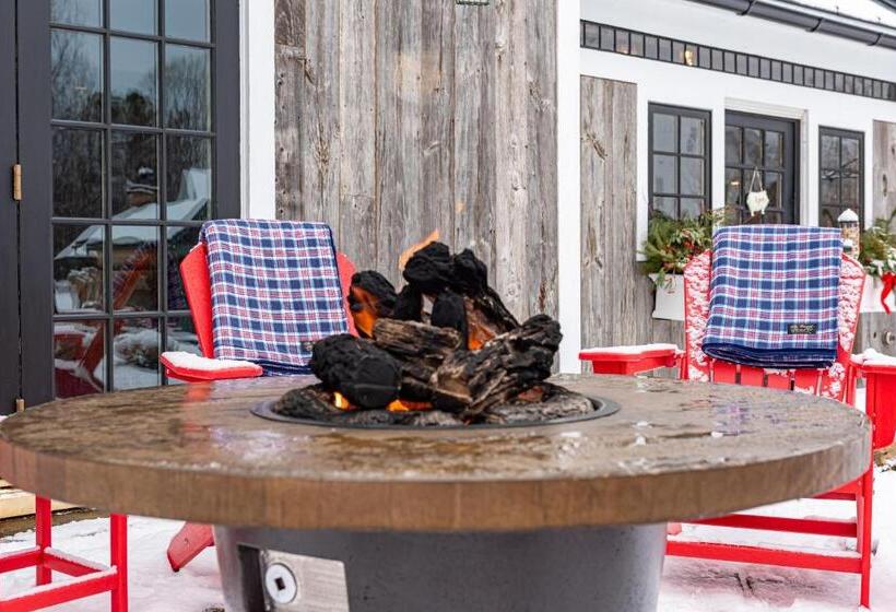 호텔 The Barnstead Inn