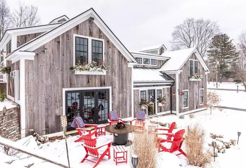 Hotelli The Barnstead Inn