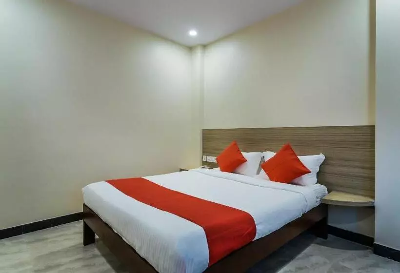 هتل The Elite Inn