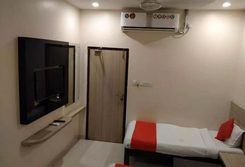 هتل The Elite Inn