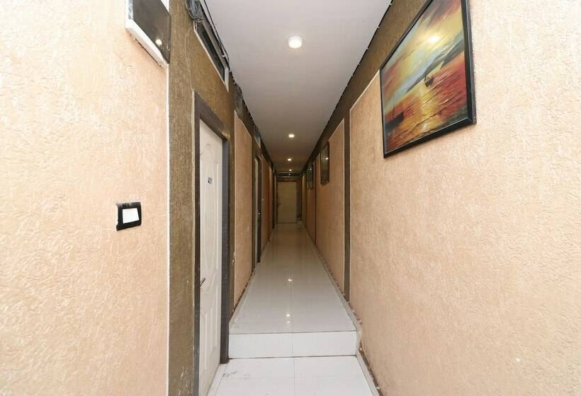 Oyo 4817 Hotel Hill Heights