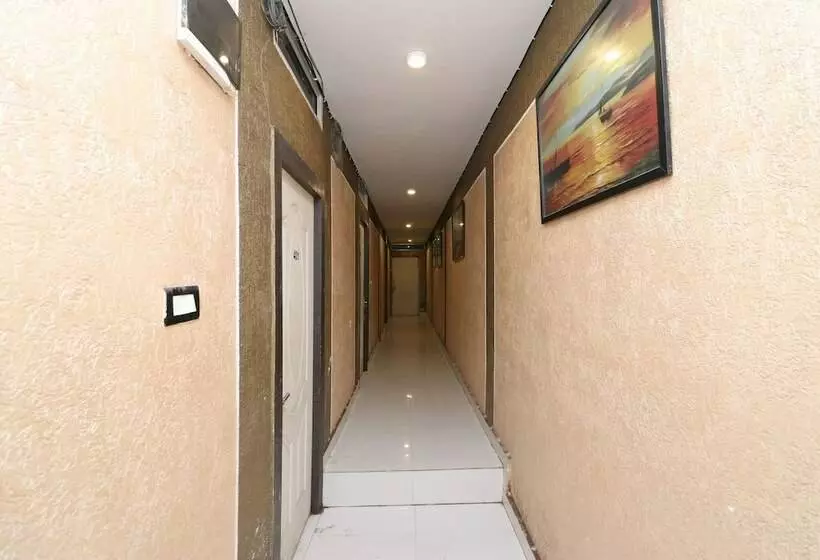 Oyo 4817 Hotel Hill Heights