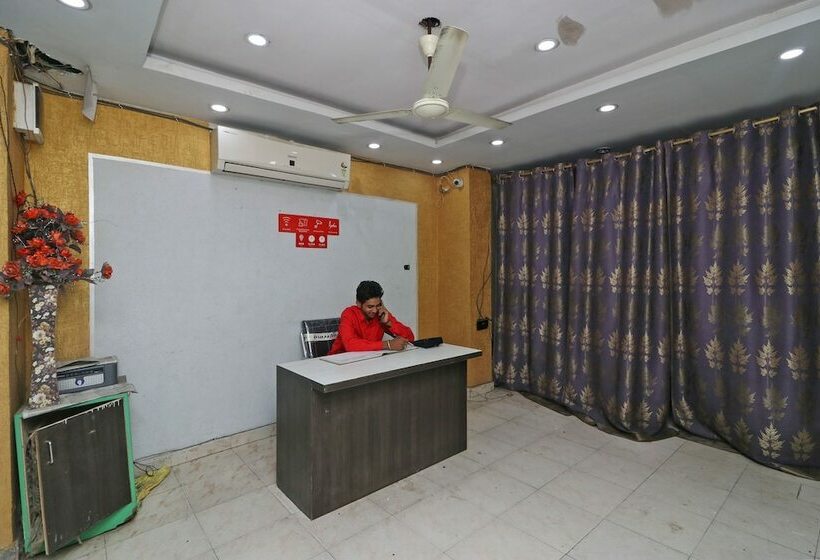Oyo 4817 Hotel Hill Heights