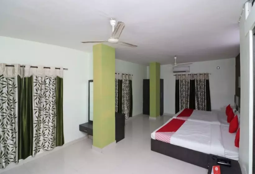 Oyo 4817 Hotel Hill Heights