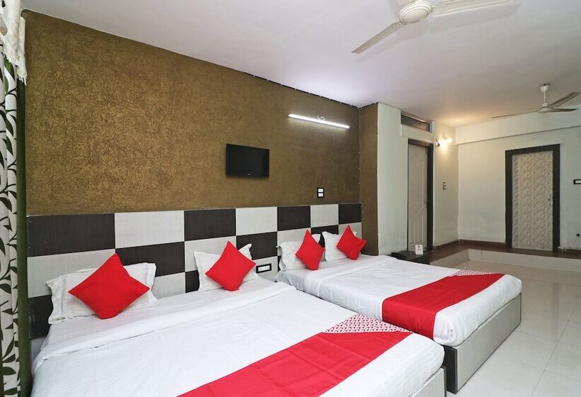 Oyo 4817 Hotel Hill Heights