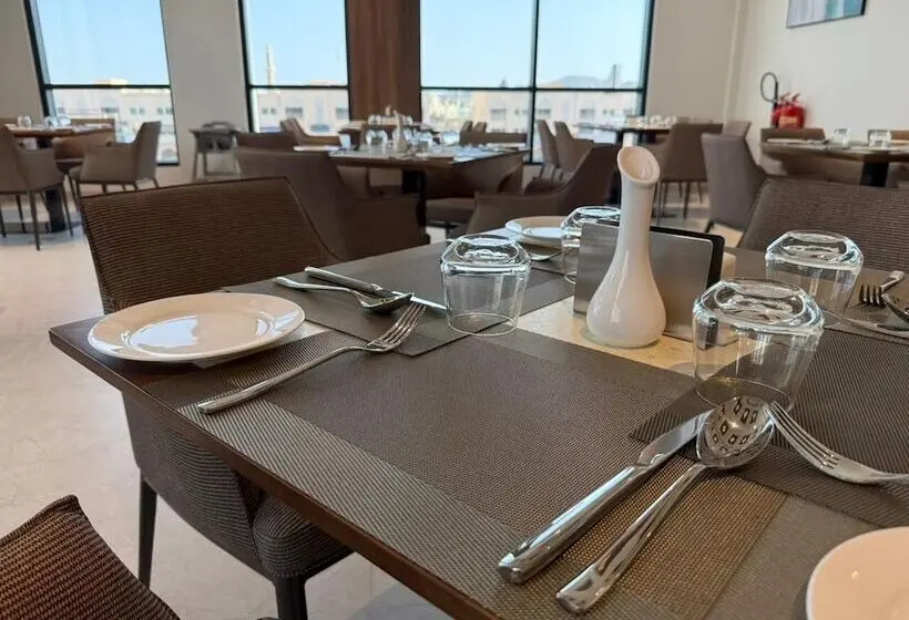 Swiss Belhotel Nizwa