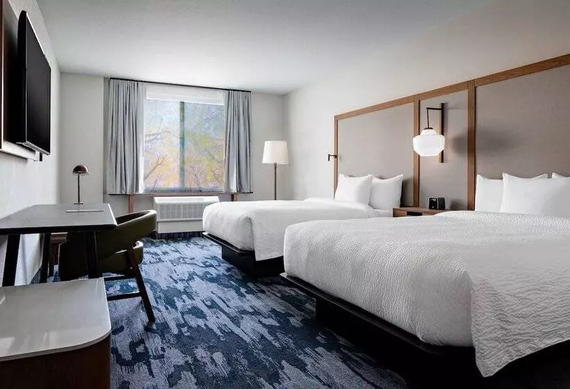 هتل Fairfield Inn & Suites By Marriott Fayetteville