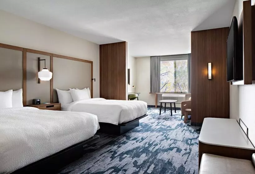 هتل Fairfield Inn & Suites By Marriott Fayetteville