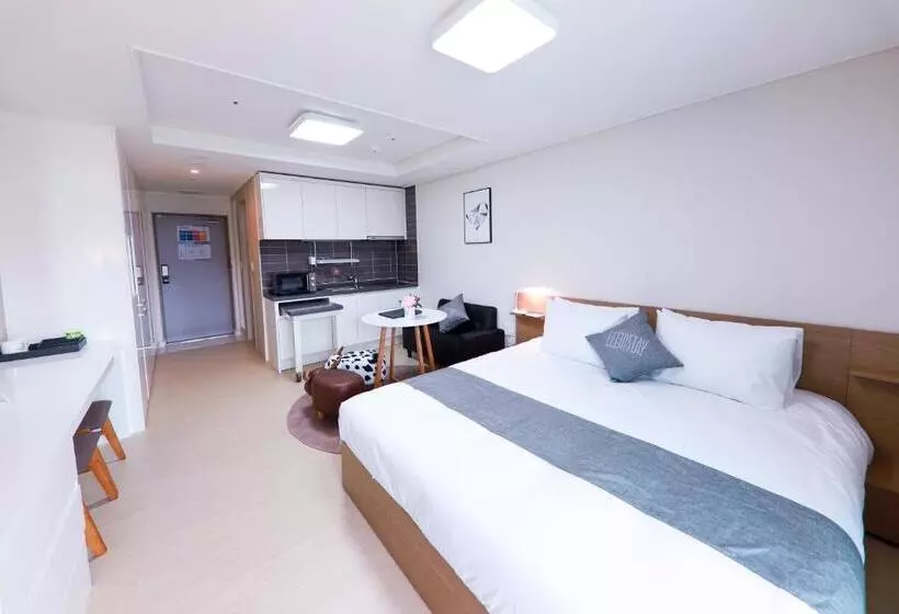 Hotelli Geoje Leein Stay